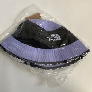 Purple and black Cypress bucket north face large extra large